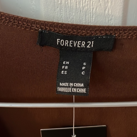 Forever 21 crop top - Picture 2 of 2